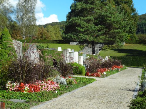 Gräber auf dem Friedhof am Hörnli